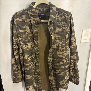 American Bazi Camouflage Utility Jacket with Frayed Hem